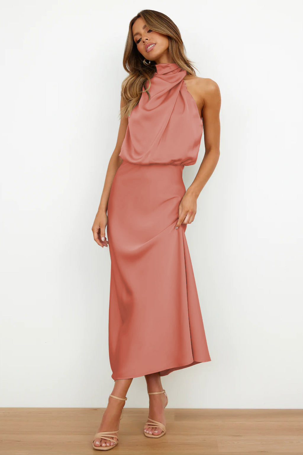 Verona™ | Elegant Dress with Open Back