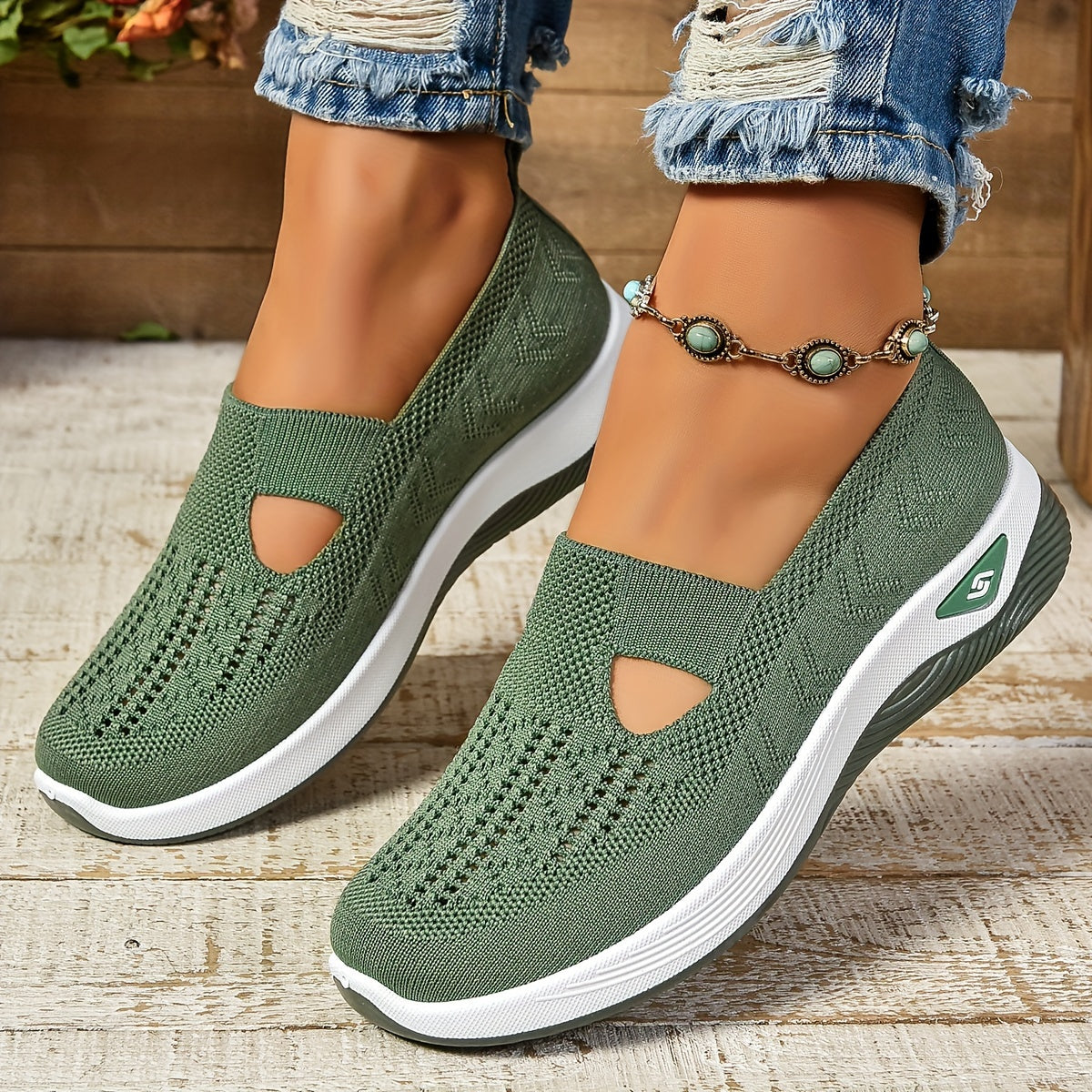 Slip-On Women's Shoes - Lightweight, Comfortable Footwear for Daily Use