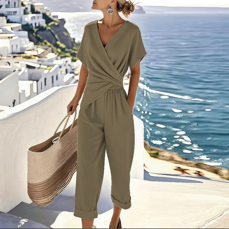 Refined Two-Piece Women's Outfit in Premium Fabric – Elegant and Comfortable Coordinated Ensemble for Versatile Styling
