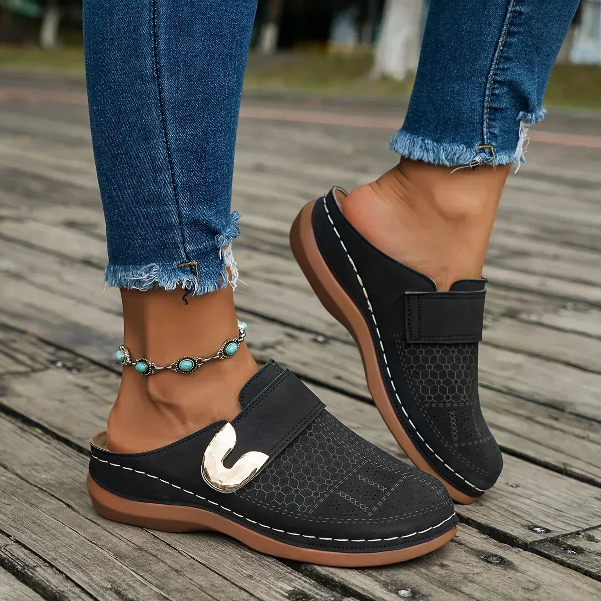 Caprielle | Chic Sandals