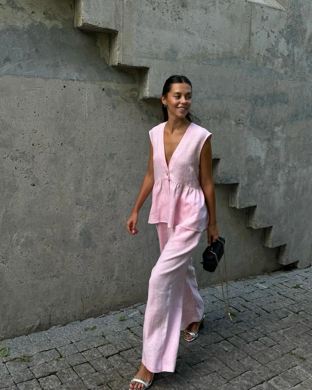 Laura™ | Graceful and Flowing Ensemble
