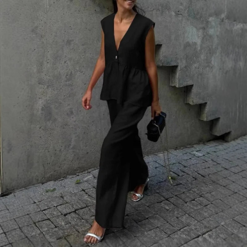 Laura™ | Graceful and Flowing Ensemble