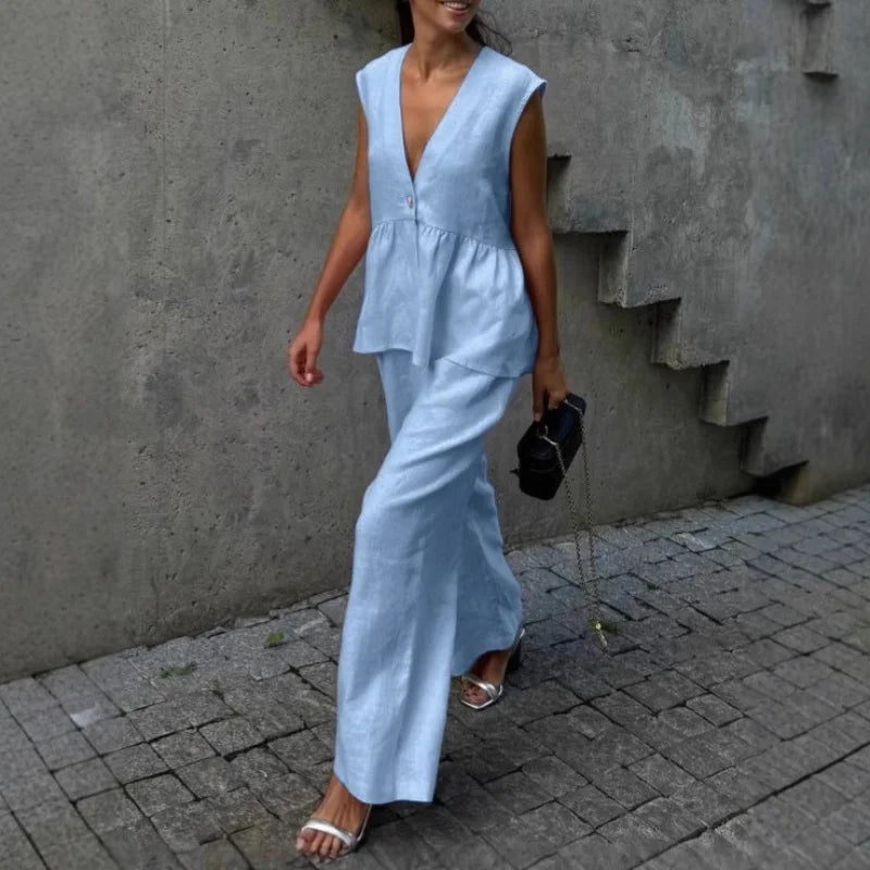 Laura™ | Graceful and Flowing Ensemble