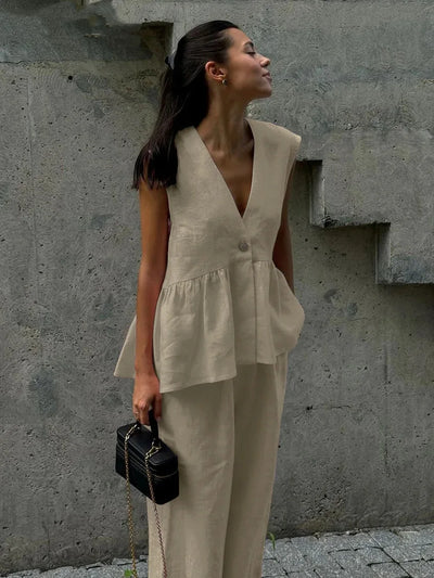 Laura™ | Graceful and Flowing Ensemble